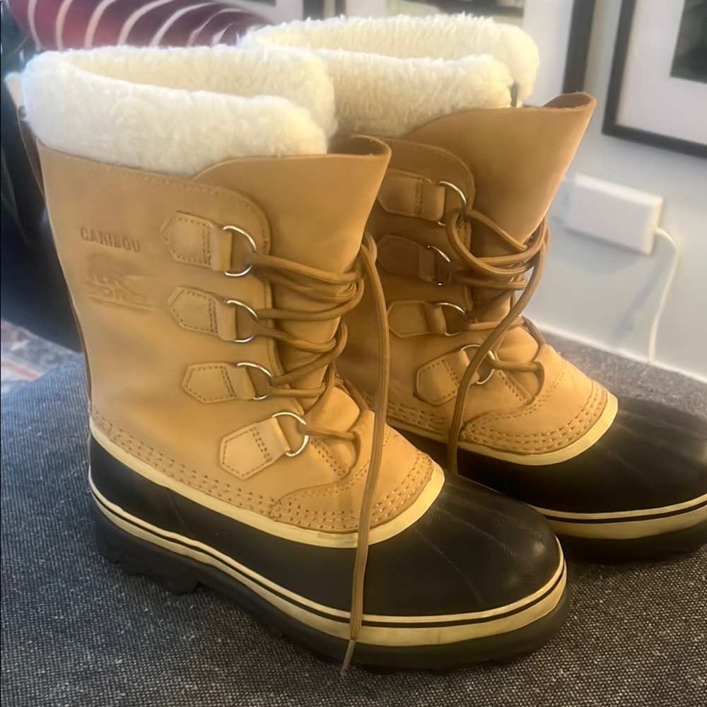 Sorel’s Caribou fleece trimmed Nubuck and rubber boots
